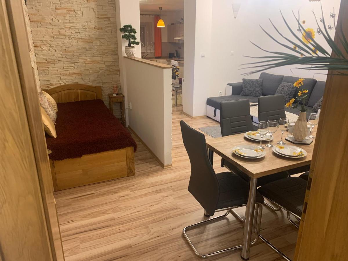 Apartman Slunecnice S Terasou 체스케부데요비체 외부 사진